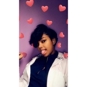 Meet your Posher, Delaney